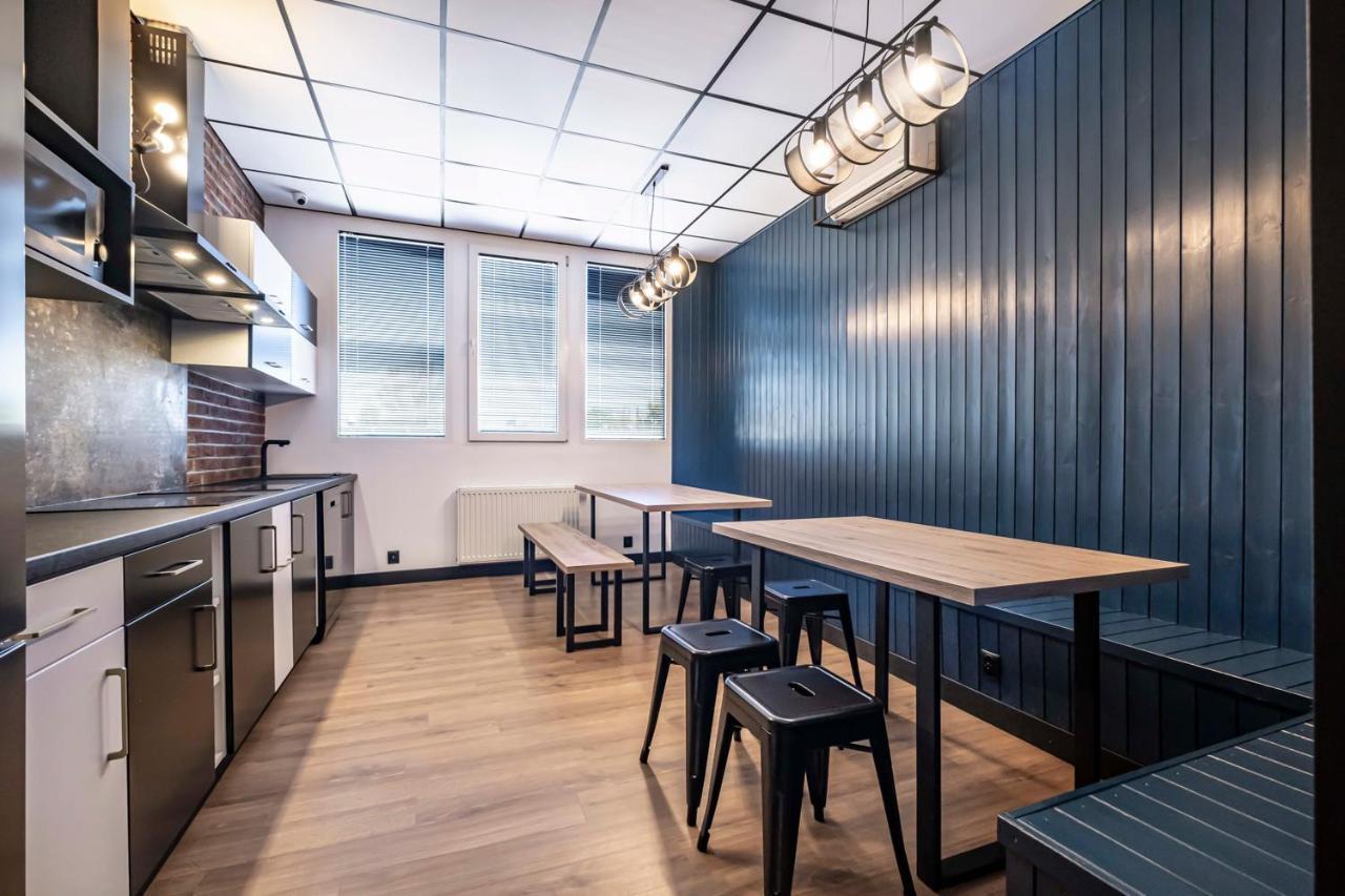 Vola Hostel Варшава Екстериор снимка